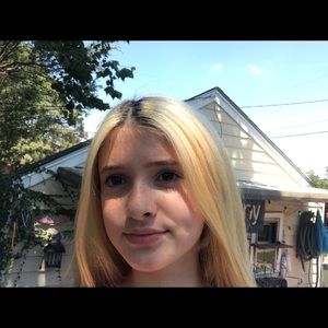 Meet your Posher, Lydia